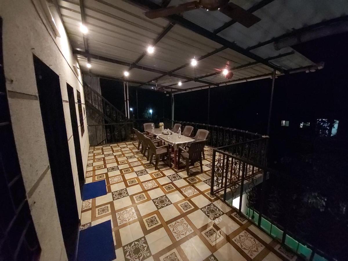 Appartamento Rane Ambadnya Niwas Nagaon  Esterno foto